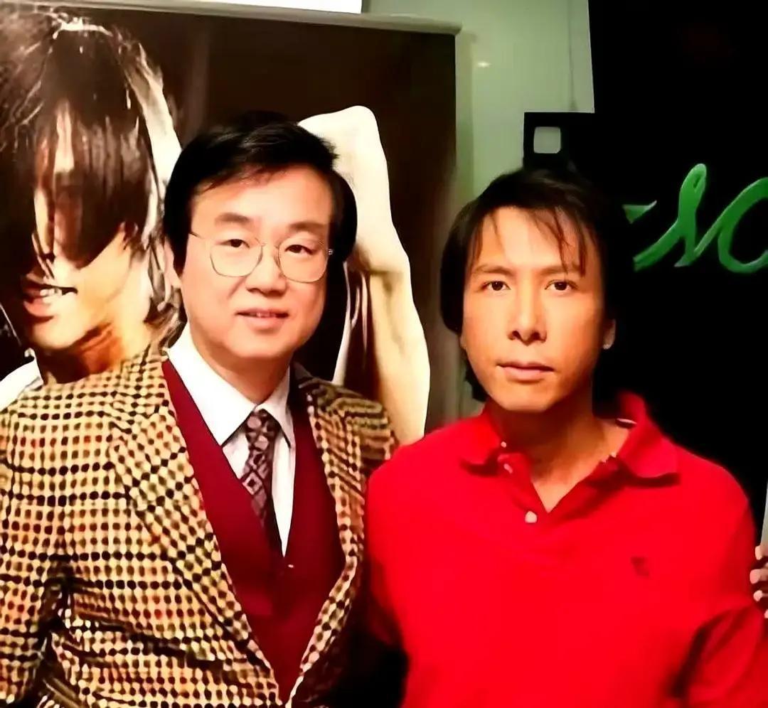 300万片酬打1亿巨星，甄子丹捡漏
 
2008年，黄百鸣兜里只有四千万，李连杰