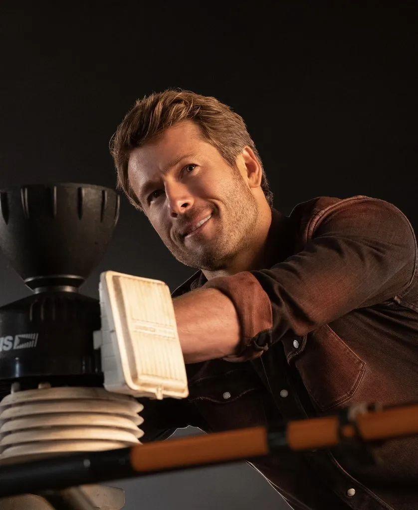 美国男星 Glen Powell 最近接受采访表示对出演《007》不感兴趣，他认
