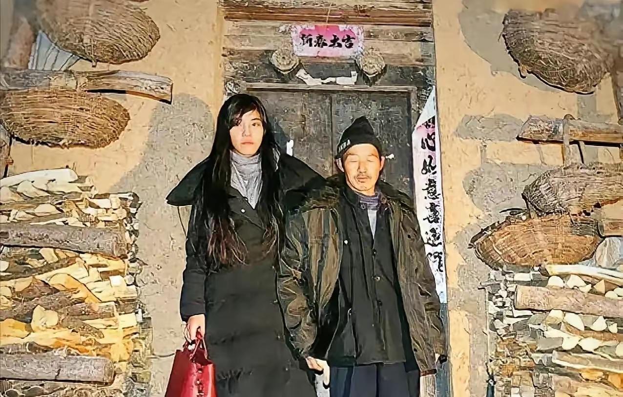 1998年，浙江，5岁女孩被寄养到陕西，一个农民家里。6年后，亲生父母强行把她领