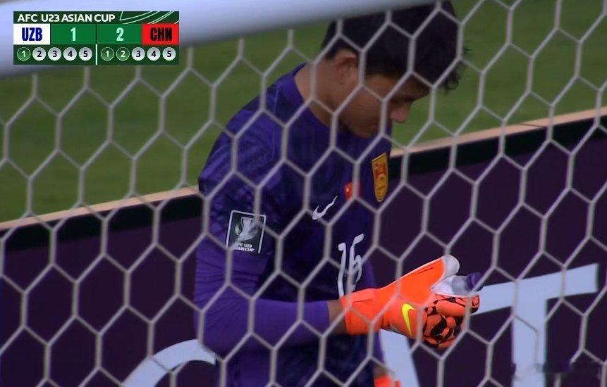 U23国足vs乌兹别克斯坦U23关键时刻，情报起到了作用，可见教练组做了万全准备