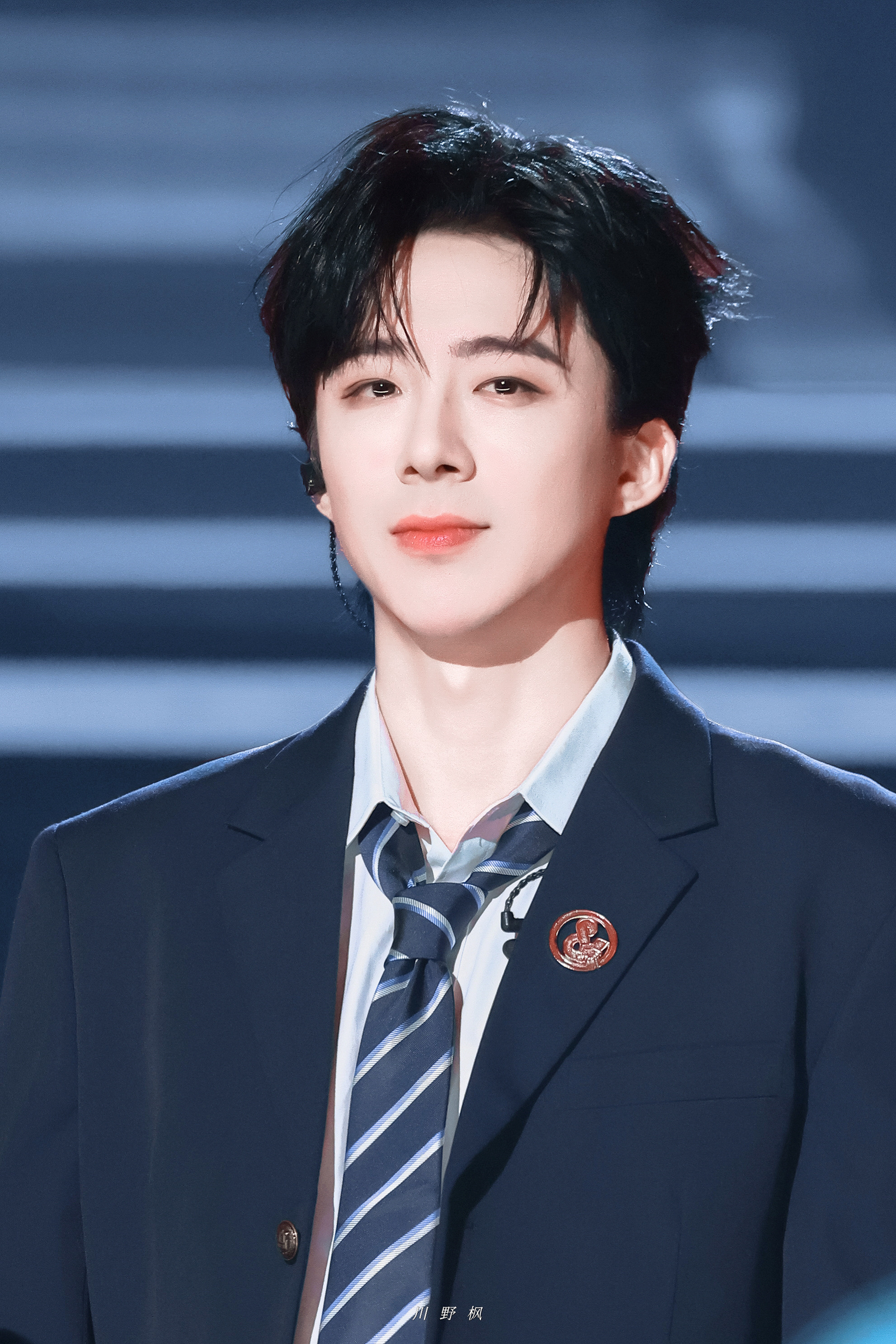 摩登兄弟[超话] 今天我是不快乐的小狗，但是我的小狗你要快乐呀˙ᵕ˙ . * .