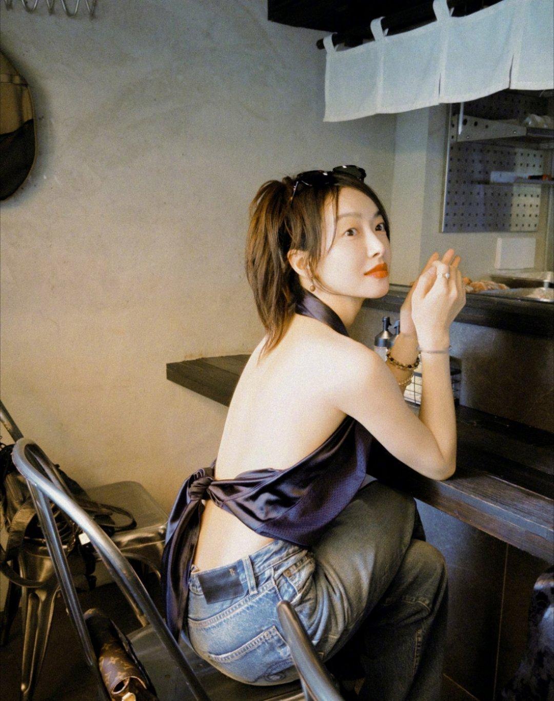 茜茜好吃吗！！！[爱慕][爱慕]宋茜 好美的姐姐[流鼻血][yeah]这假期也太