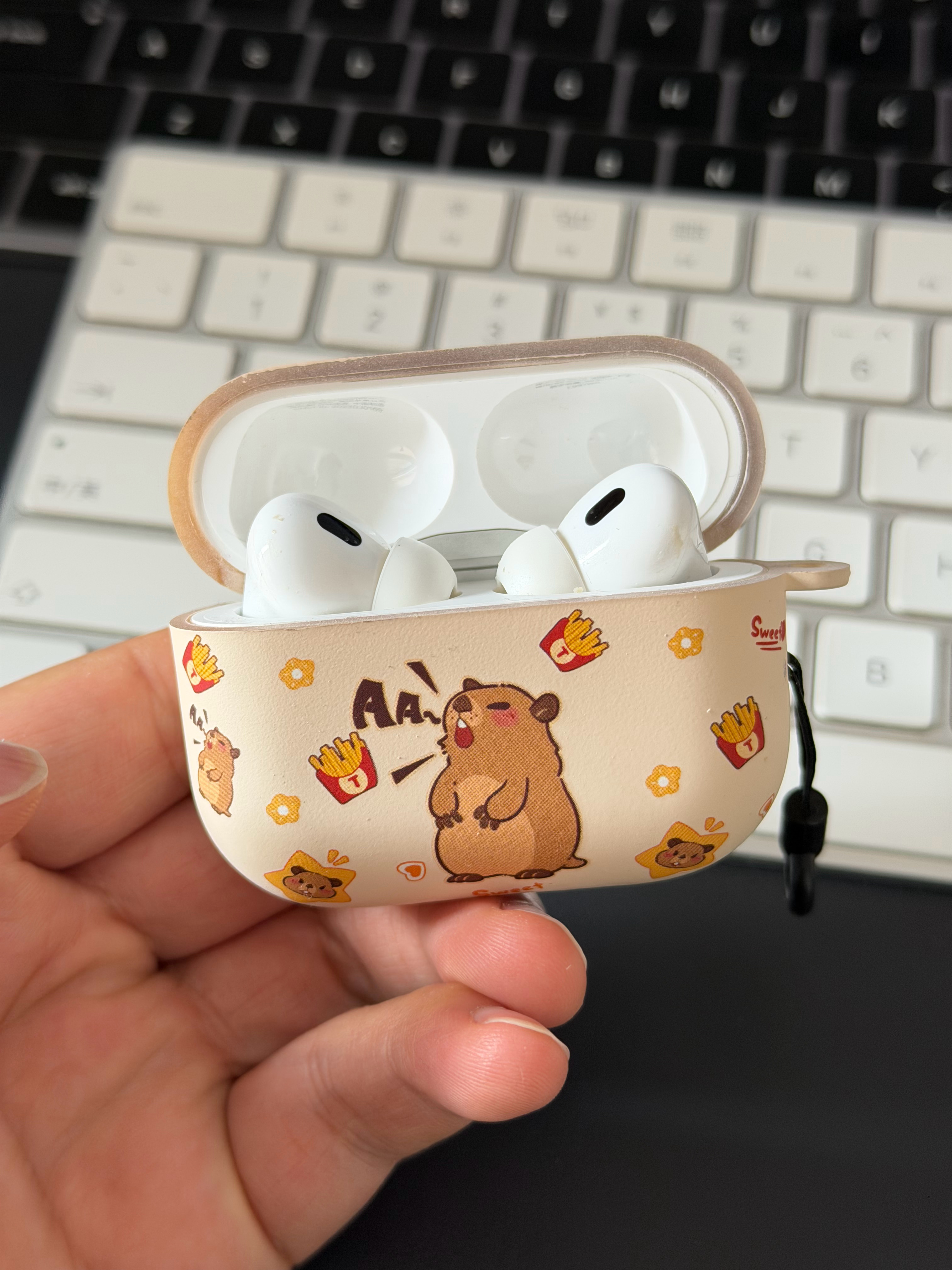 AirPodsPro3增强版这个强啊，让我的AirPods Pro2有换的冲动了