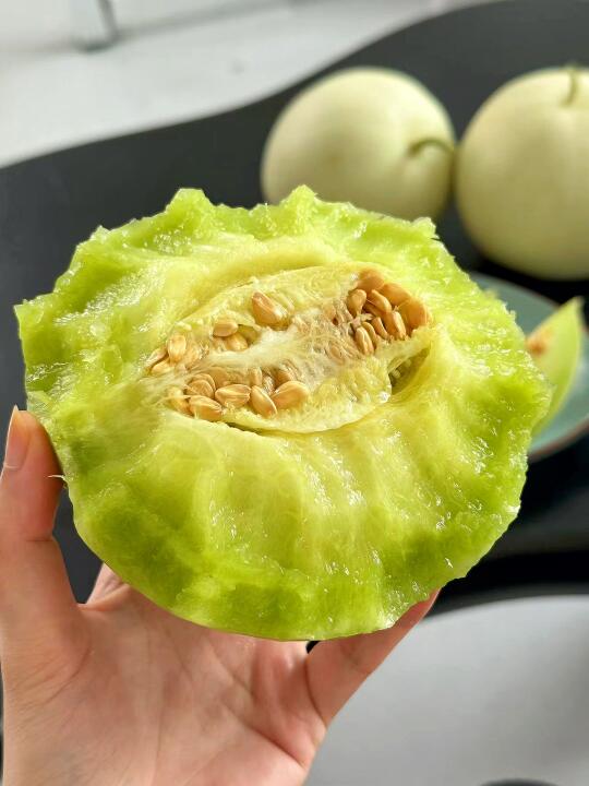 请叫它冰淇淋玉菇甜瓜…直接啃太过瘾了！