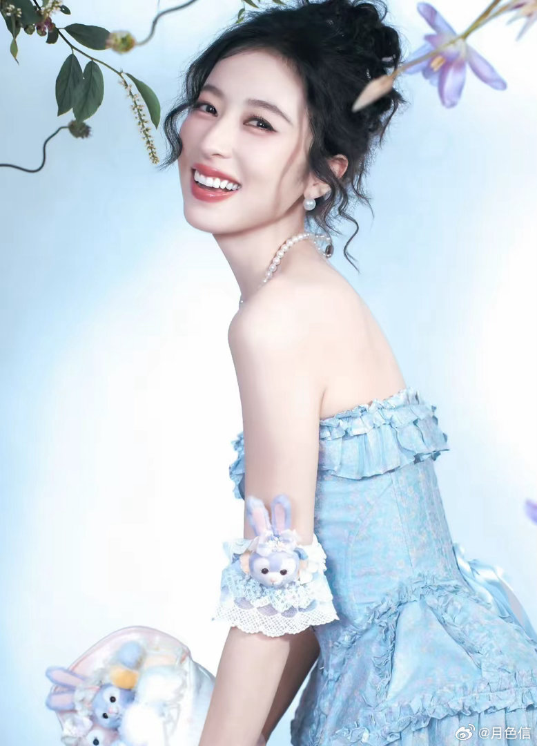 花少最惨的人不是杨洋也不是井柏然而是周雨彤，现在她的人设还在被人骂而现实中的周雨