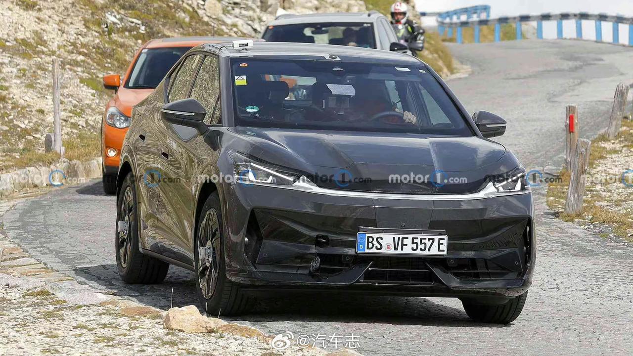 大众Cupra Tavascan近期谍照
Cupra Tavacan为纯电轿跑S