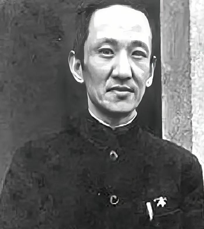 特务抓人搜出张名片，一看女主人身份当场傻眼：蒋介石文胆的亲闺女

1947年9月