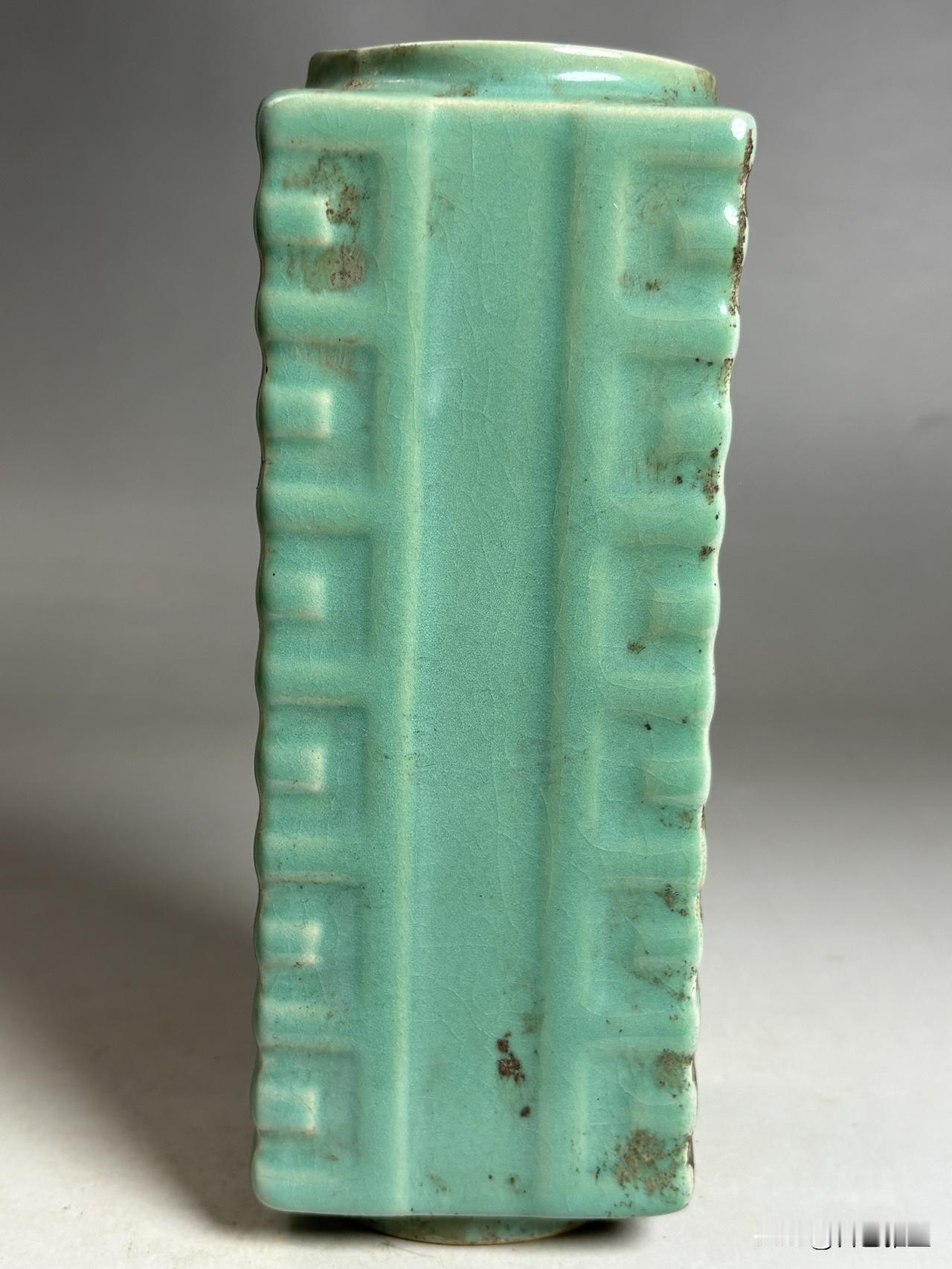 柴窑是不是只是个传说?
柴窑之谜：从十张神秘照片看千年传说，它真的存在过吗？
