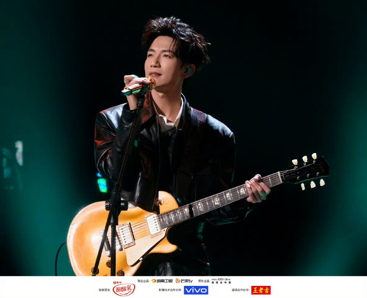 歌手排名歌手第六期排名: 1 陈楚生2 Mickey 3 Grace 4 GAI