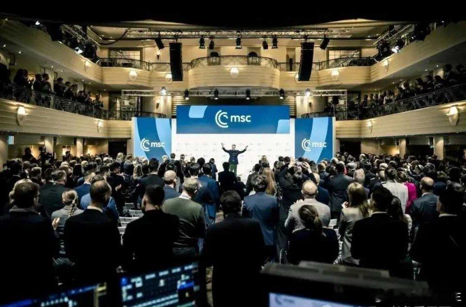 海外新鲜事 2月13日，慕尼黑安全会议开幕，主办方发布《正被摧毁》（Under 