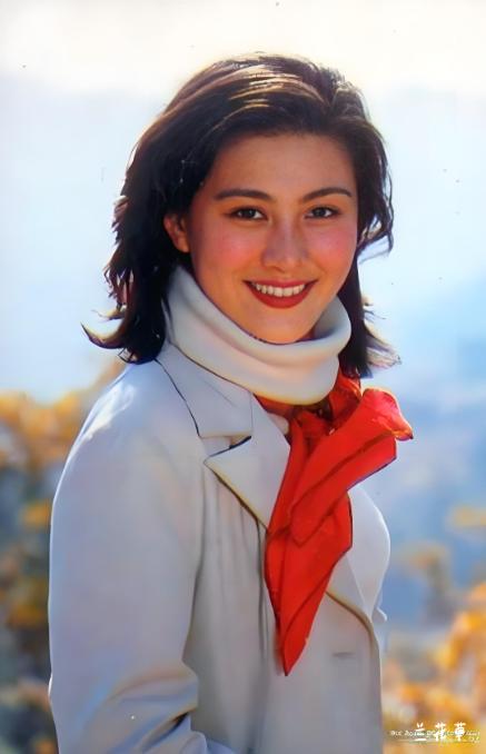 电影演员刘冬。  
上世纪八十年代，电影演员刘冬的影像，青春洋溢，充满正能量。