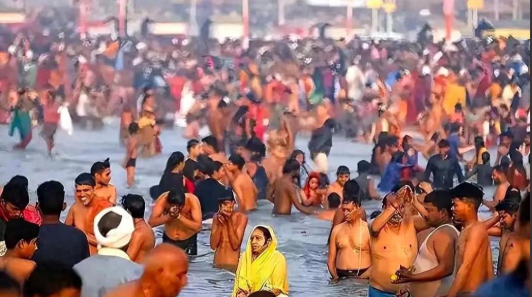 印度极有可能成为一颗 **“毁灭” 世界的定时炸弹 **，要知道，印度人口看似 