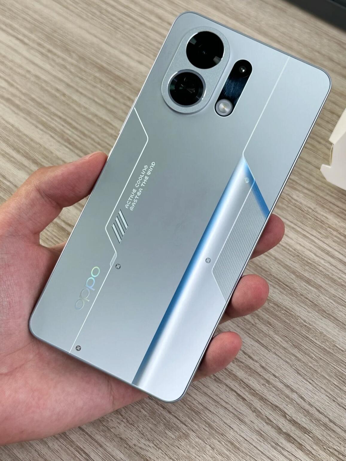 OPPO K13 Turbo手感绝了，还有疾风散热，就硬帅啊[哇][哇] ​​​