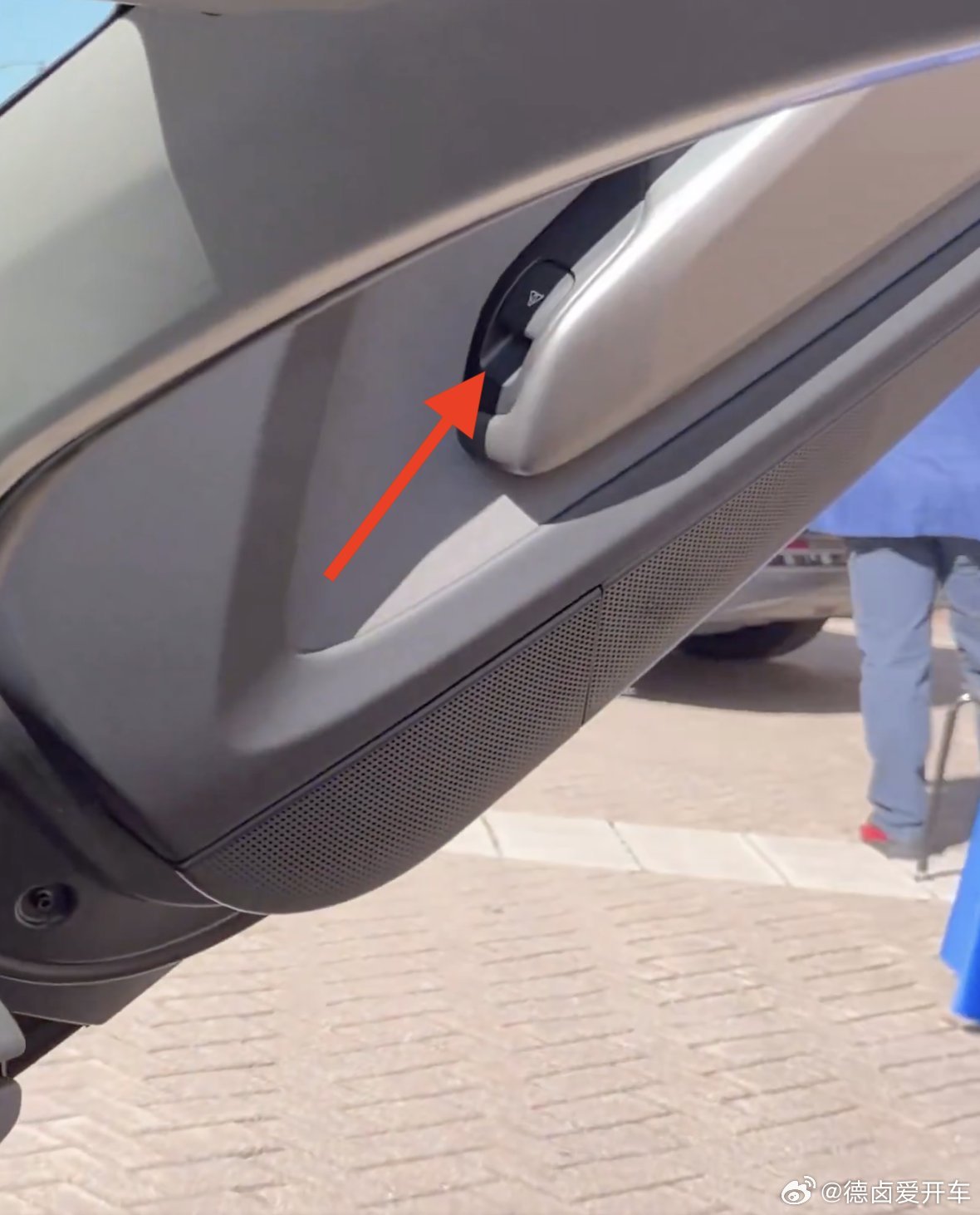 特斯拉Cybercab的准量产版在美国交通部 USDOT 国家自动驾驶车辆安全论