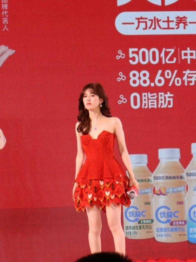 #邓科关注赵露思# 整理了一下相机 ​​​