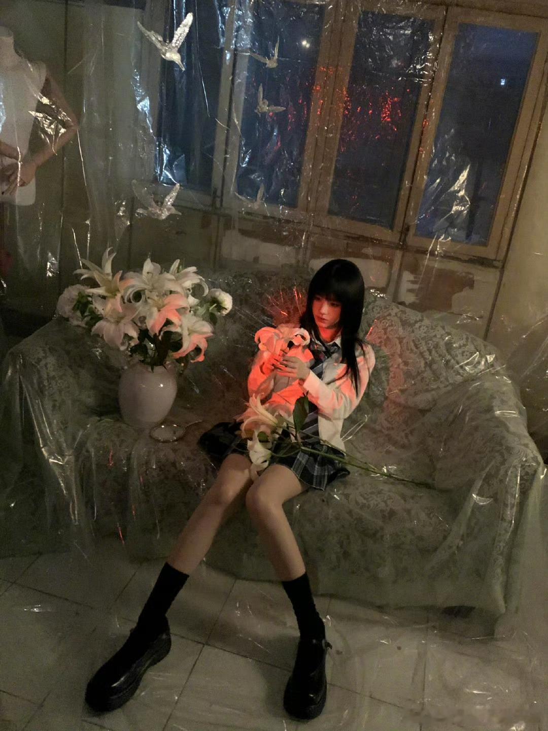 鞠婧祎[超话] jjy鞠婧祎月鳞绮纪 jjy鞠婧祎露芜衣年少时孤独伴你成长，而今