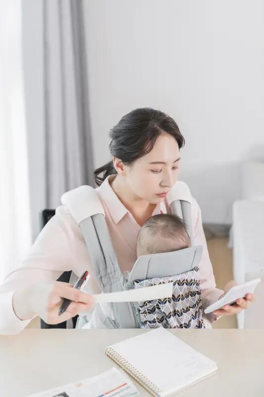 全职带娃3年，我找了一份月薪3500的工作，老公让我辞职，他说的话让我心寒

孩