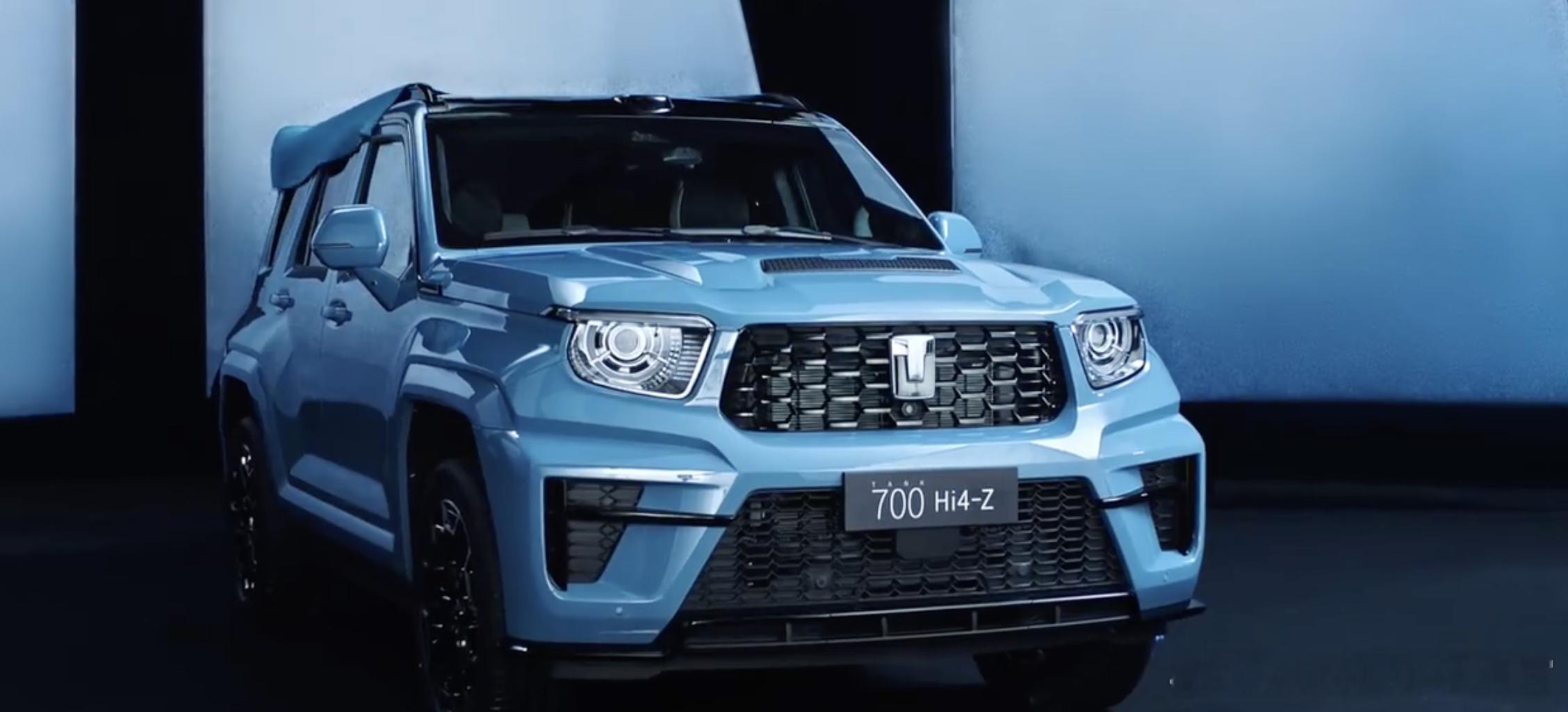 全新坦克700来了，新车这次除了全新的外观，新增的敦煌青也是它的一大亮点硬派越野