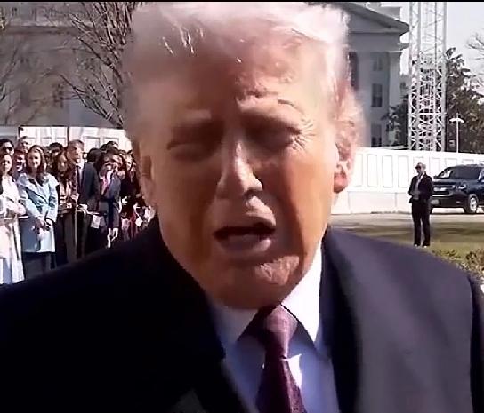 特朗普的话，一个字也不能信。特朗普这人反复无常，说完谈判就搞偷袭，说不打了，说不