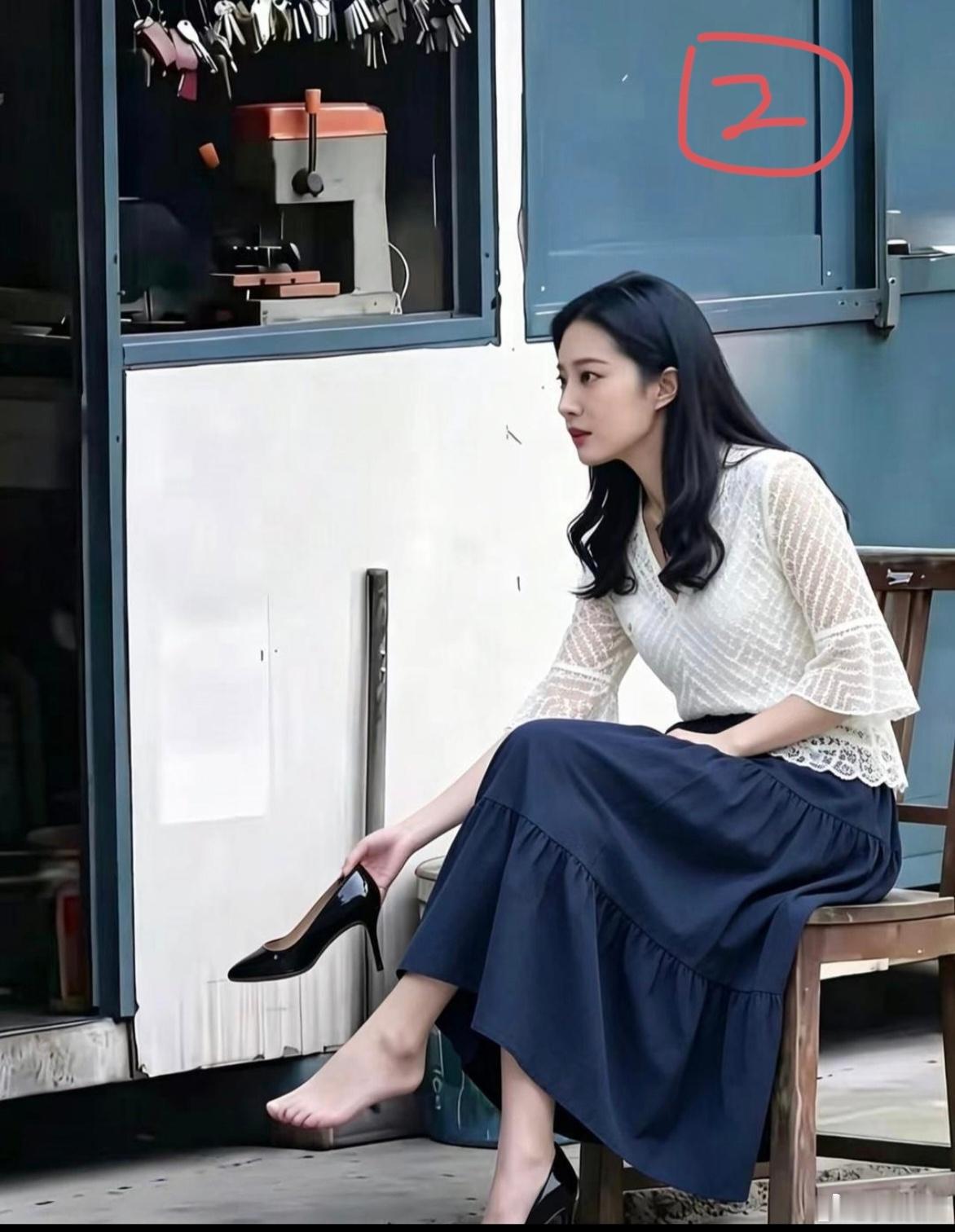 都是30多岁的同龄人，看上去谁是未婚？ 
