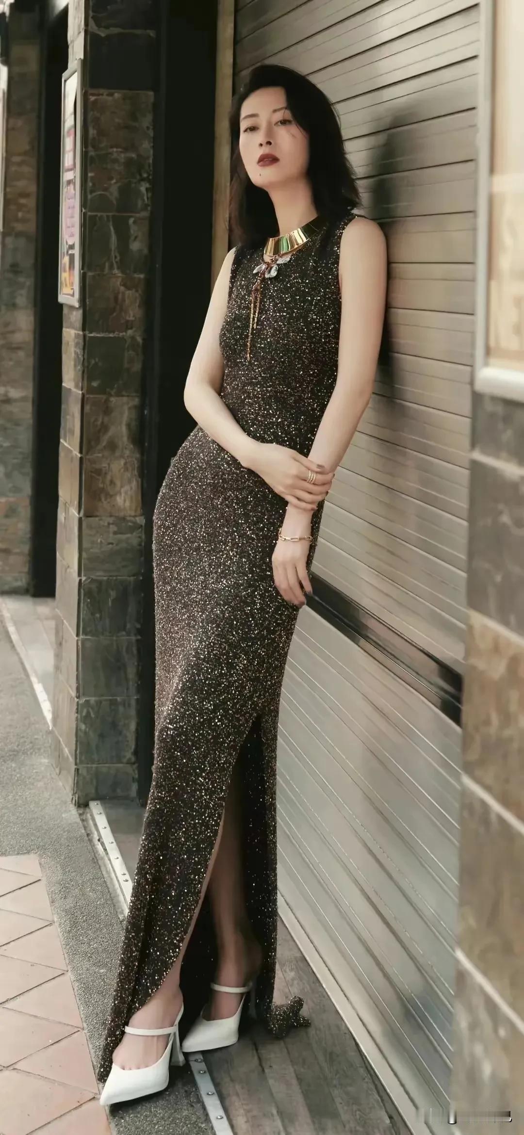 她，您认识吗？事实证明演话剧的演员都是好演员！

#放得开的女演员# ，老少通吃