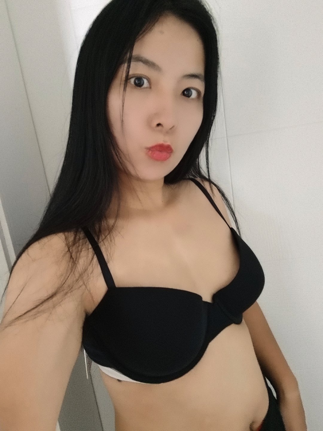 小宝宝真的太会媚了～今儿怎的美成这样～☺️☺️☺️☺️😊😊😊😊😊😊暑