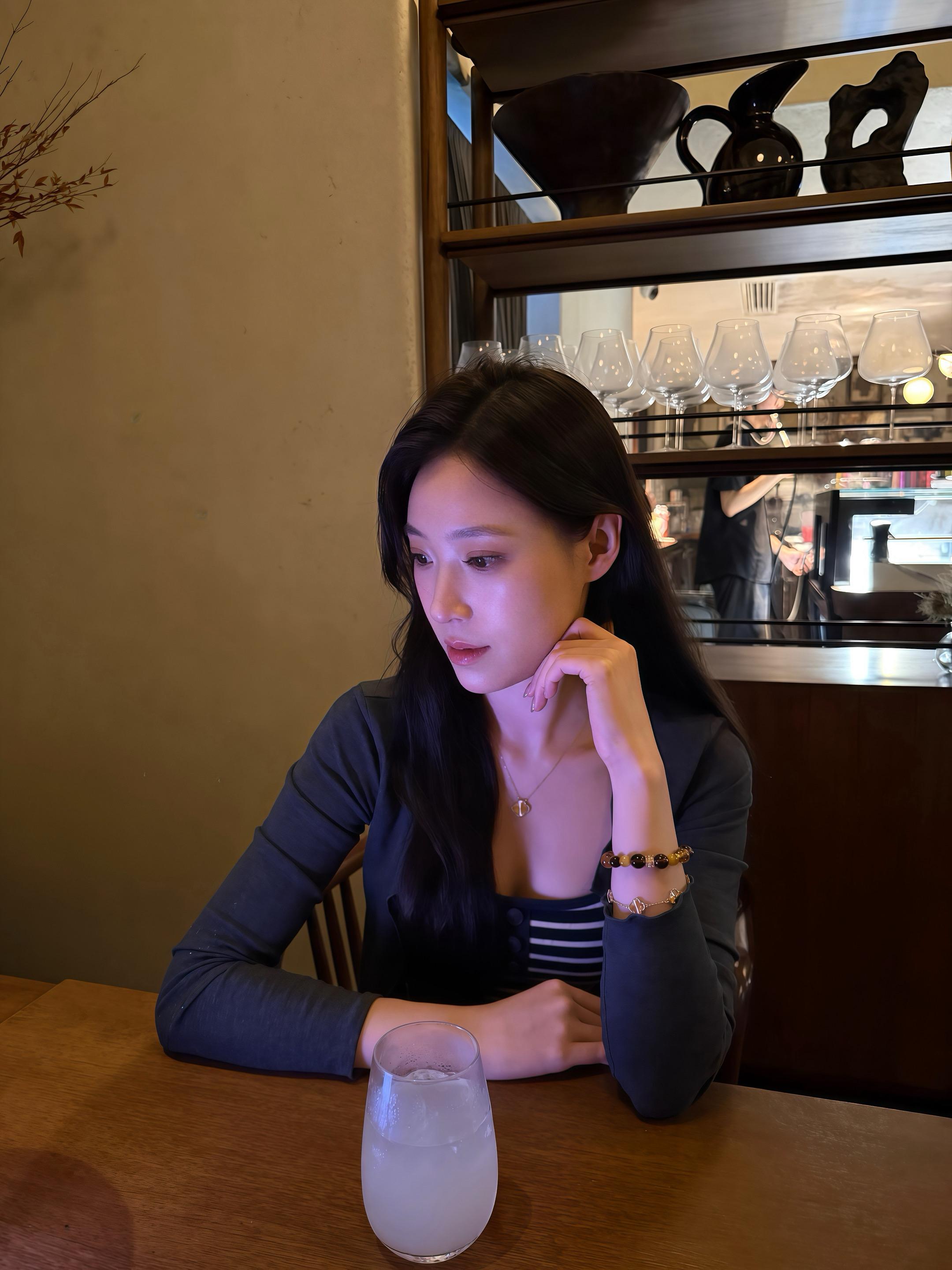 真正的成长 是学会和自己相处 不再向外寻求安全感
