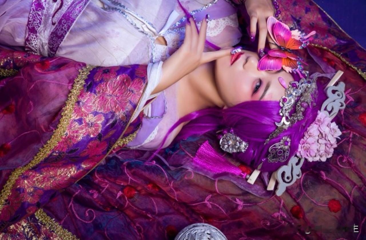 世人皆骂红颜祸水，自古四大妖姬，背负千年骂名，一生身不由己。
你知道她们都是谁吗