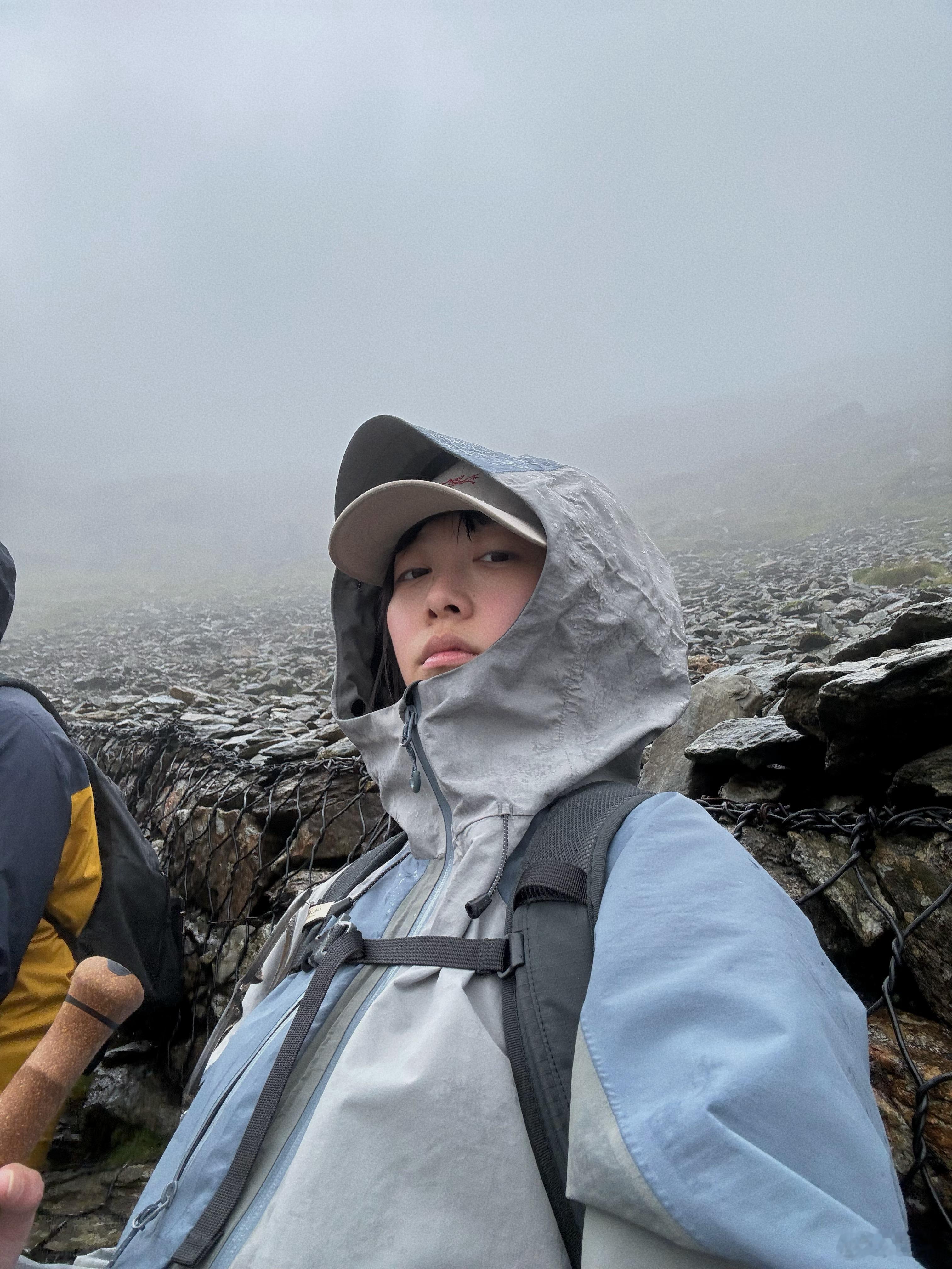 来英第一次徒步献给snowdon（先发一下美照成功登顶1085m⛰️这次走的是Y
