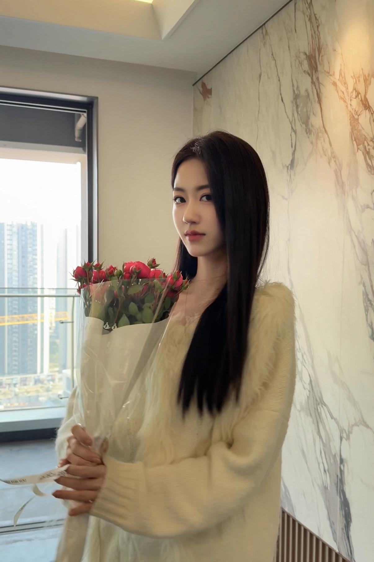 我那归国白月光。