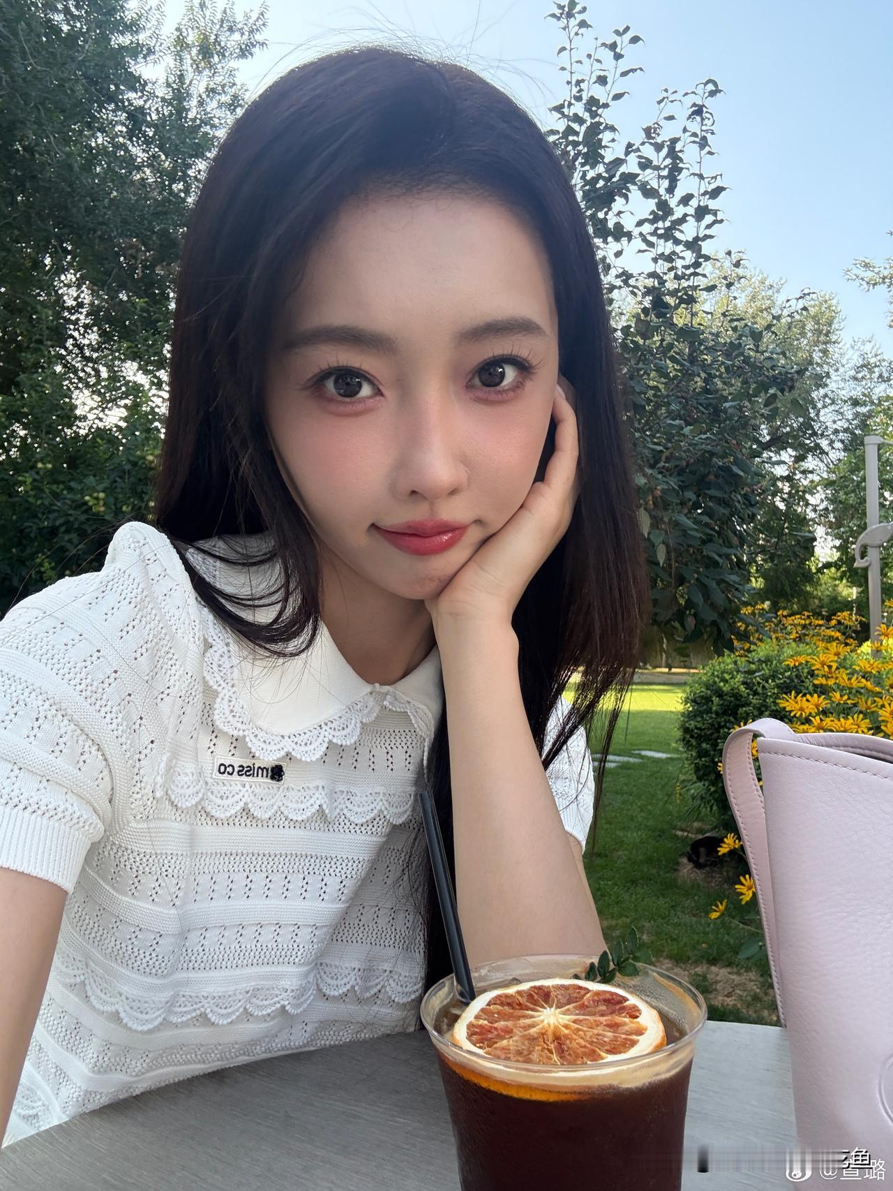 宣璐分享图片