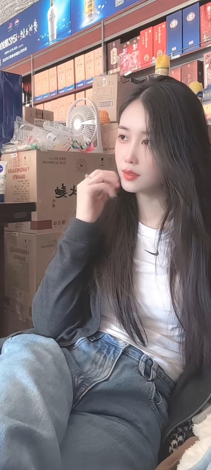 新年生活图鉴4. 我们没有吵架，没有告别，就这样悄悄散了。