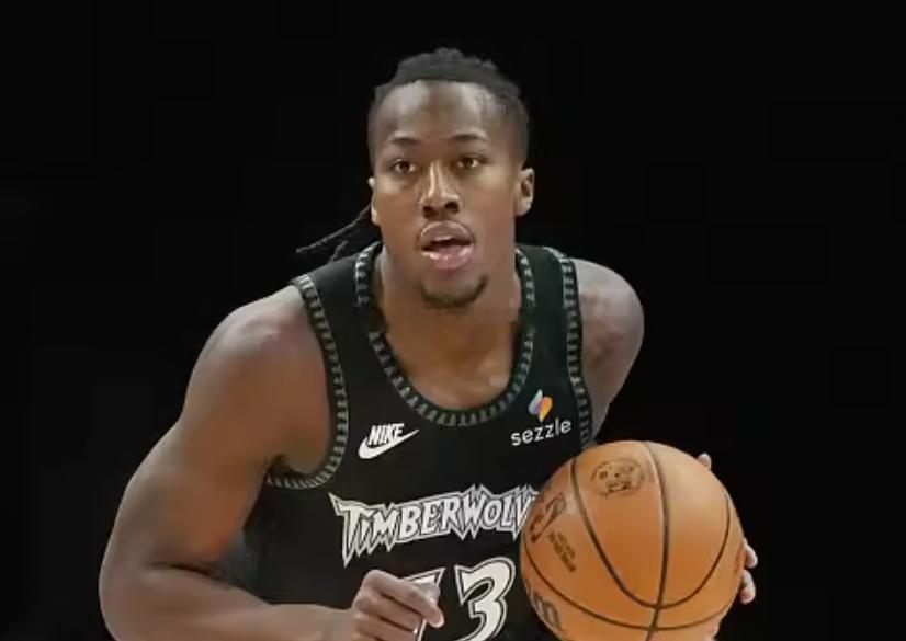 NBA季后赛继续进行，森林狼主场112-96战胜掘金，取得首轮大比分3-1领先。