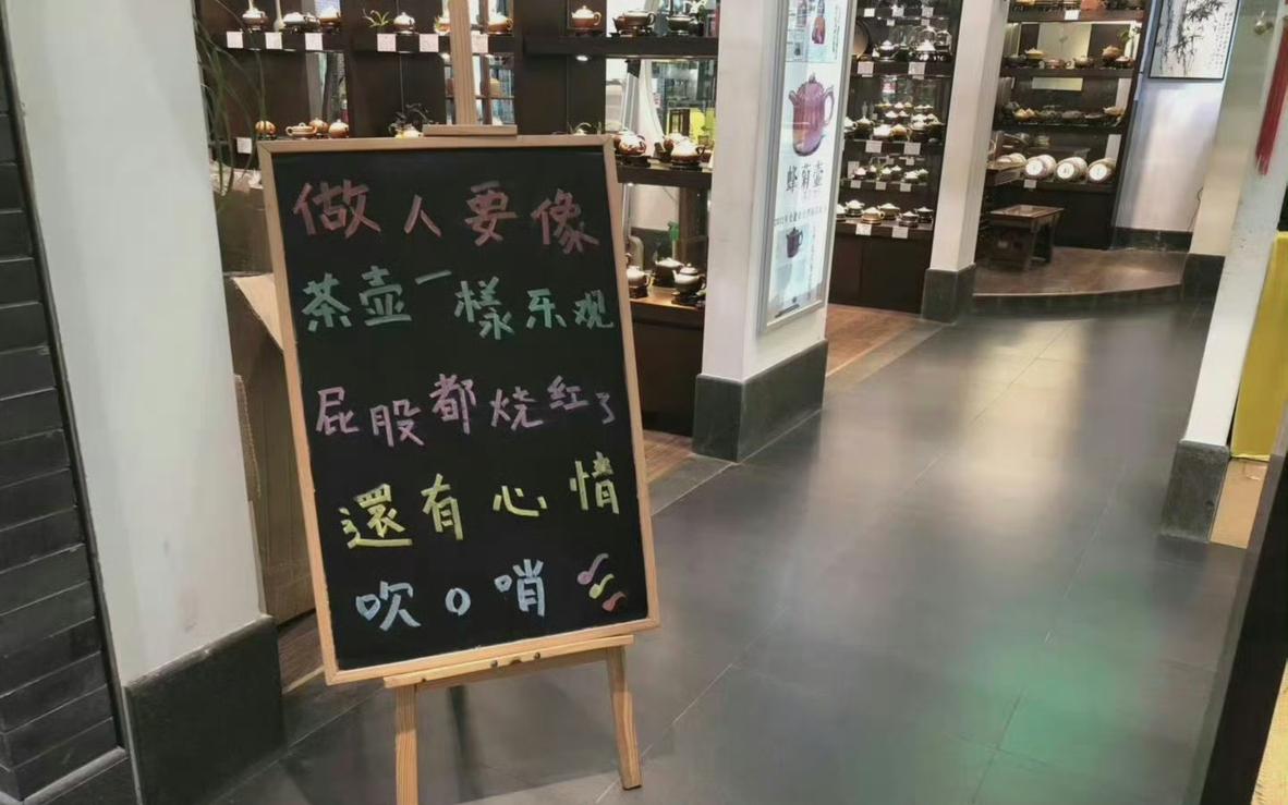 【琅河财经】考虑到近期AI的发展速度，我以后只要求孩子在几个方面的成绩了：

1