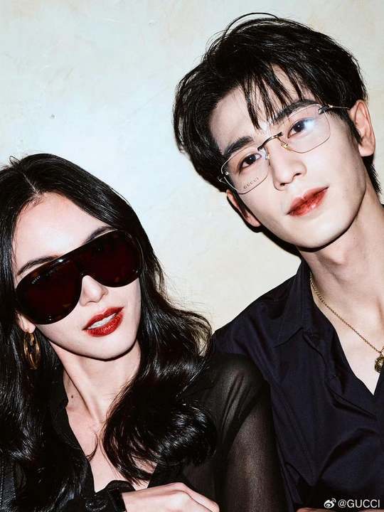 GUCCI发了张凌赫MAI合影GUCCI发了张凌赫MAI合照GUCCI发了张凌赫