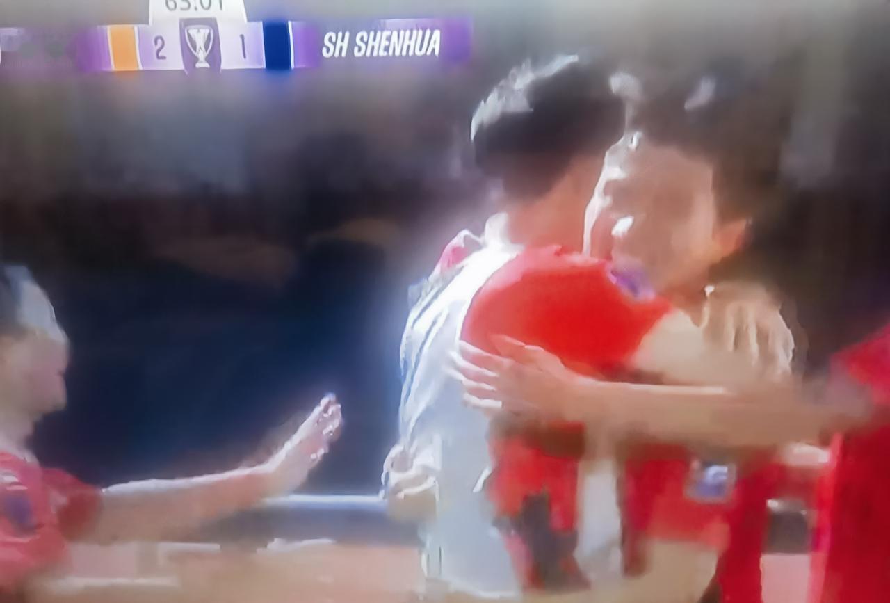亚冠，上海申花客场1：2落后江源FC！
     在上海申花领先以后，马上进入了