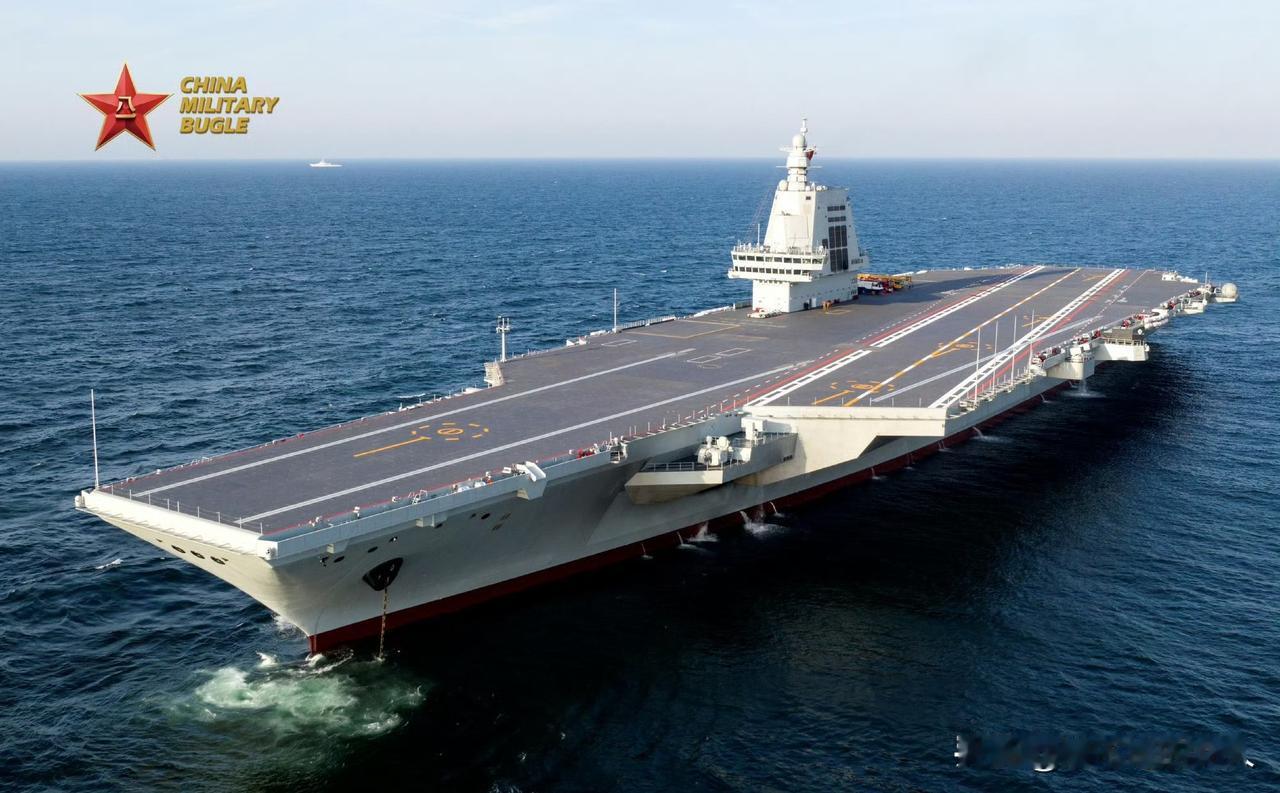 注意！
一个细节！福建舰入列 今天正好是立冬，冬天来了，春天还会远吗？
网友:今