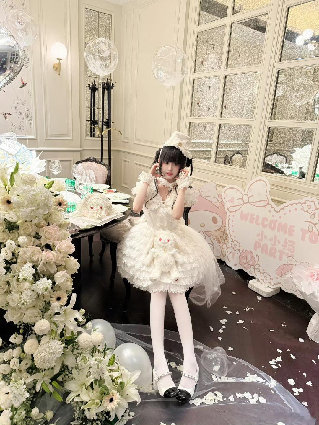 杨清柠今天过生日杨清柠过生日 杨清柠王乐乐合体直播后。今天迎来了小不点的生日。生