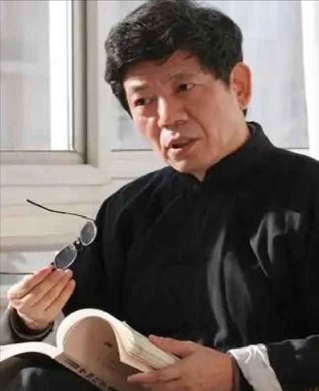 “中国人已经陷入群体性迷失！”清华大学彭林教授曾表示，现在我们从上到下都在喊发展