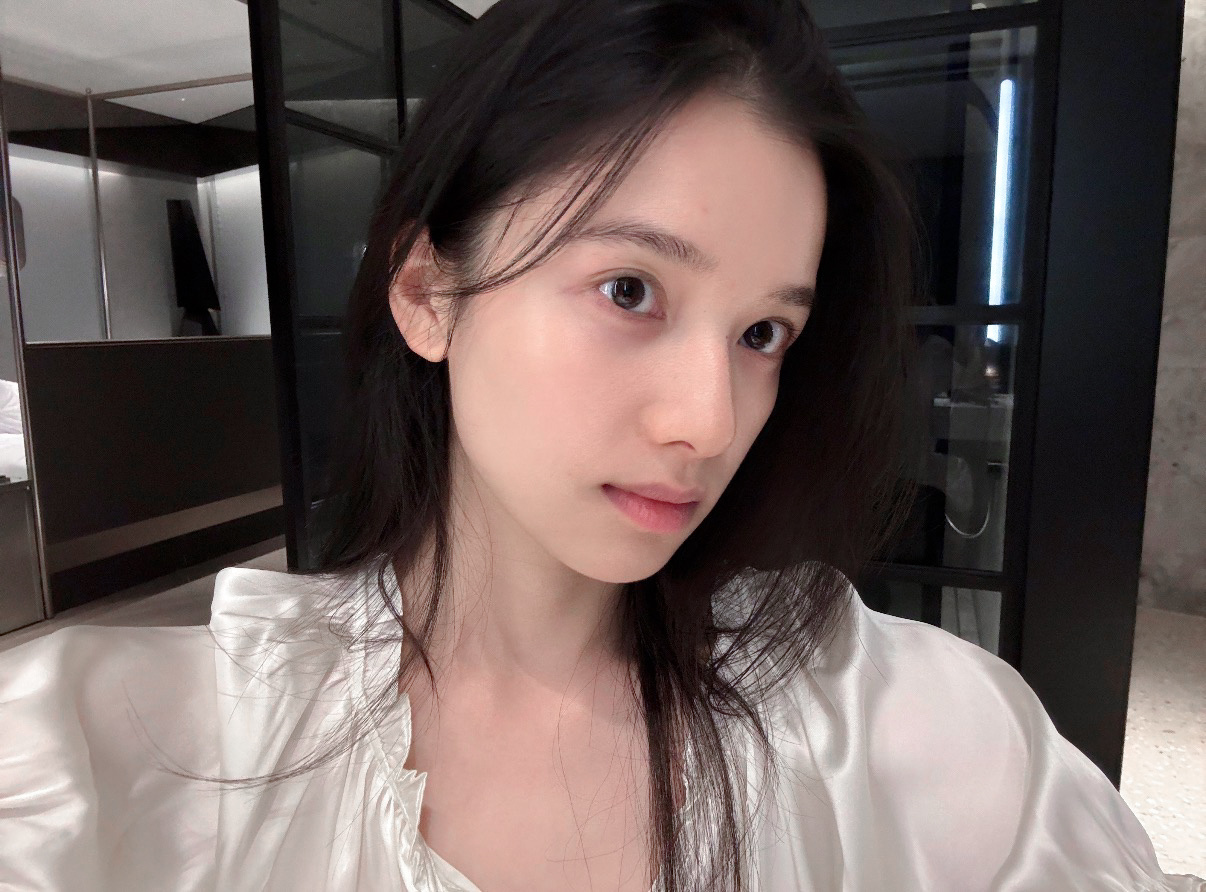 张婧仪[超话]张婧仪梦花廷zjy张婧仪苗靖 玫瑰绽放逆风翻盘.𝑅𝑜𝑠𝑒?