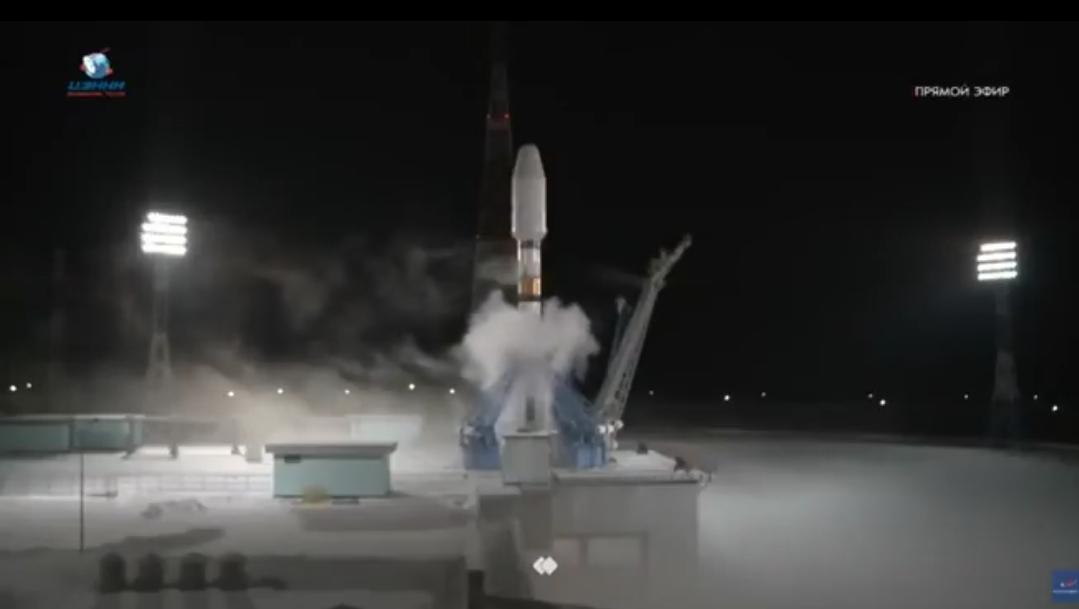 新闻快讯——伊朗已成功将3颗先进成像卫星送入太空。
伊朗目前跻身全球具备卫星完整