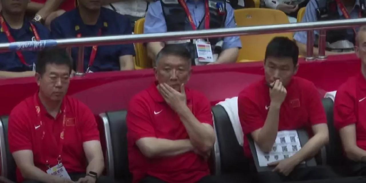 昨晚中国女篮大比分战胜波黑！说实话，看的我真的是很感慨！
为什么我会有这么大的触