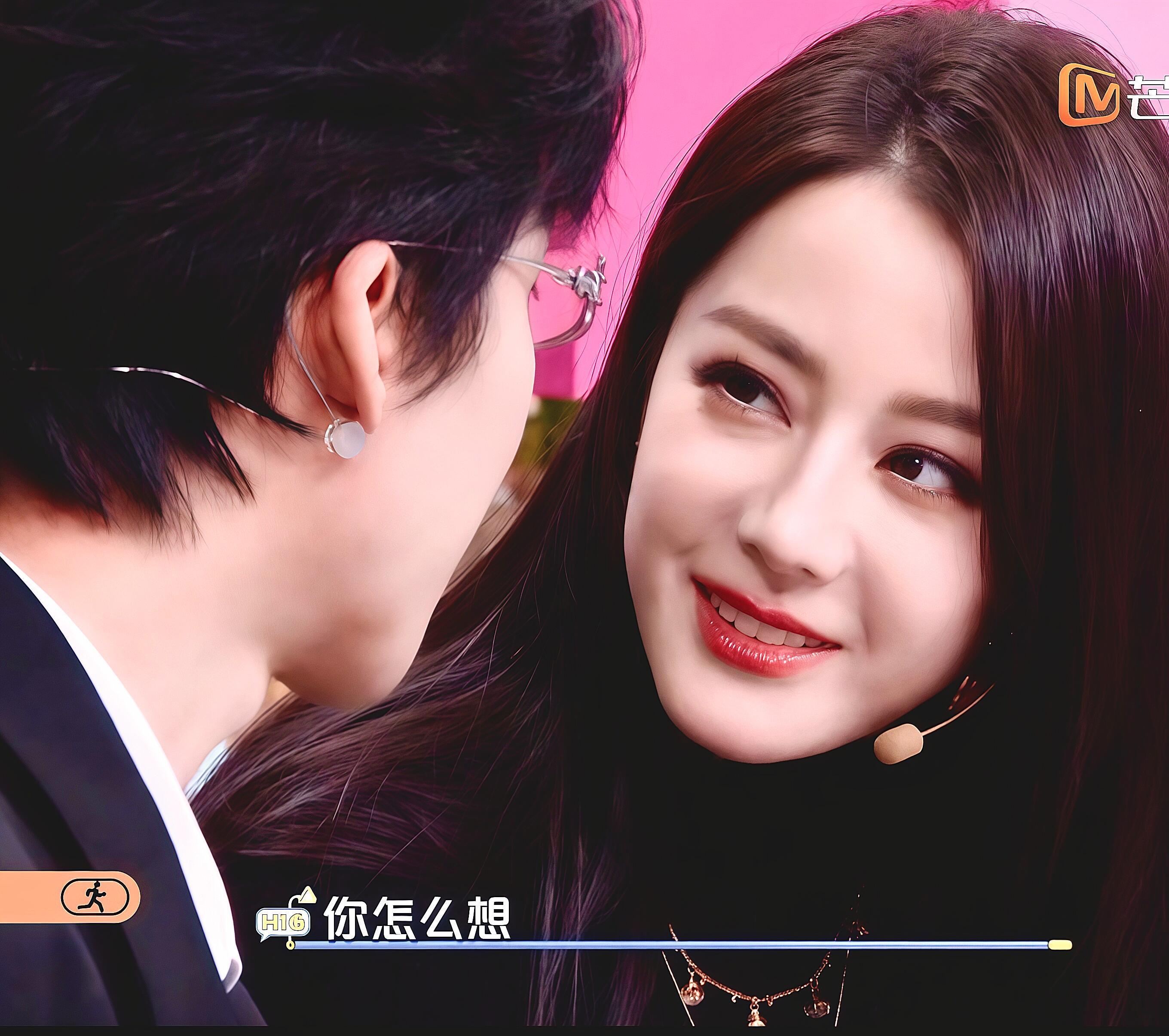 热巴看刘宇宁这个眼神杀我谁来懂一下热巴看刘宇宁的这个眼神，啊啊啊啊啊！白日提灯 