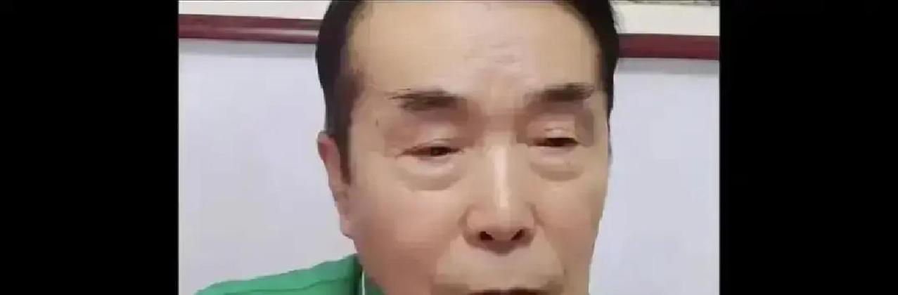 掉粉62万只用一场直播
 
他靠卖惨起家，翻身第一剑先砍老观众。一句“别拿穷当资