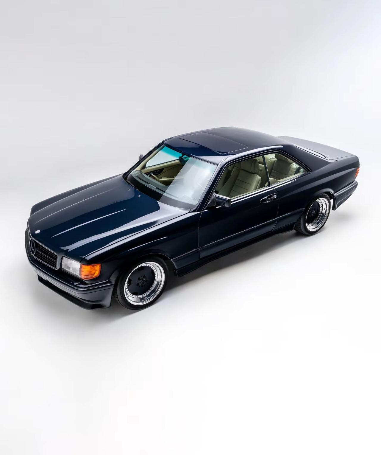 Mercedes-Benz 500SEC.很少有一台车，能在第一眼就把“优雅”和
