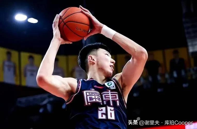青岛出局后，正式加入休赛期抢周琦的行列中！如果广东被淘汰周琦肯定会重新选择，周琦