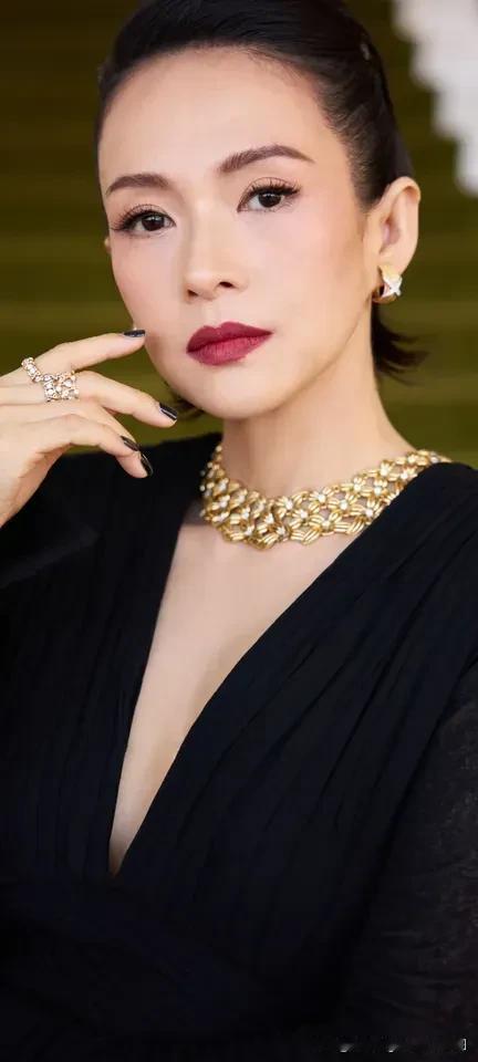 章子怡殷桃姚晨气质好