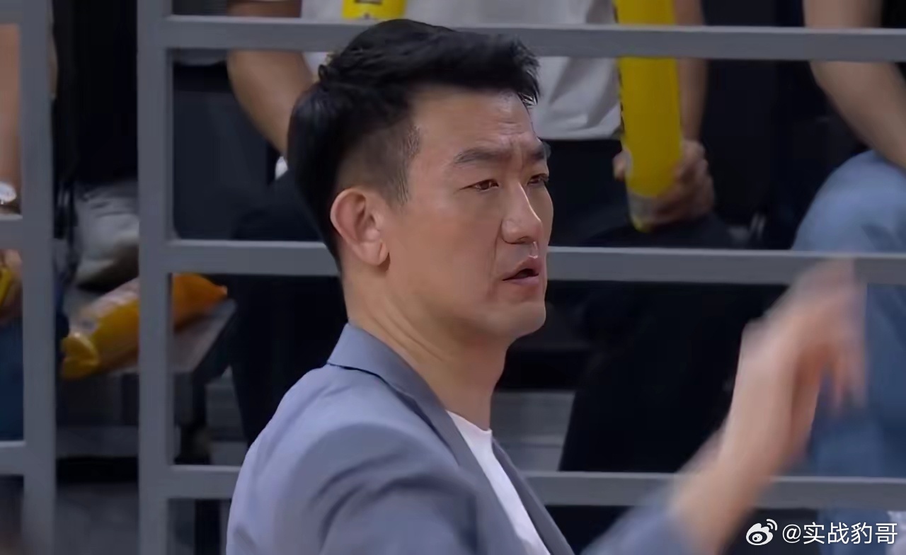 广东宏远力克广厦，王博这样评价广东队:他们拥有全联盟最豪华的攻击后卫组合和最强3