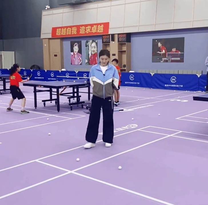 就是个宝宝小白球 走你陈梦