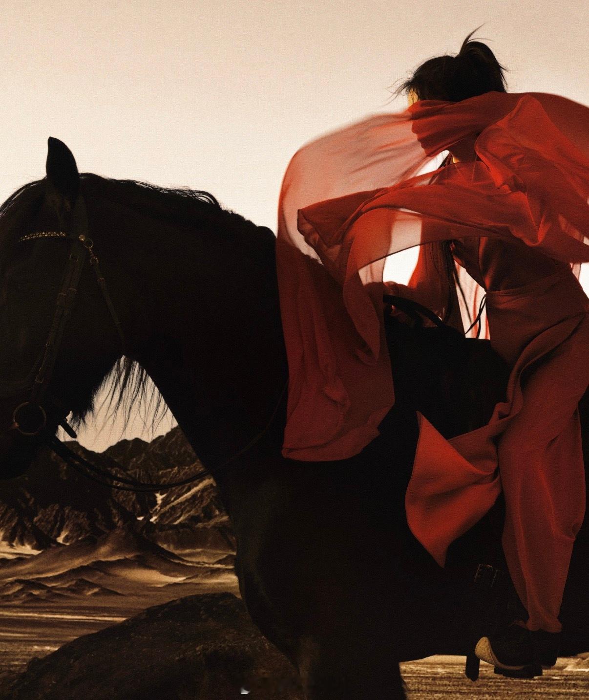 白鹿江湖侠客写真白鹿红衣侠女照 李佩仪怎会帅成这样